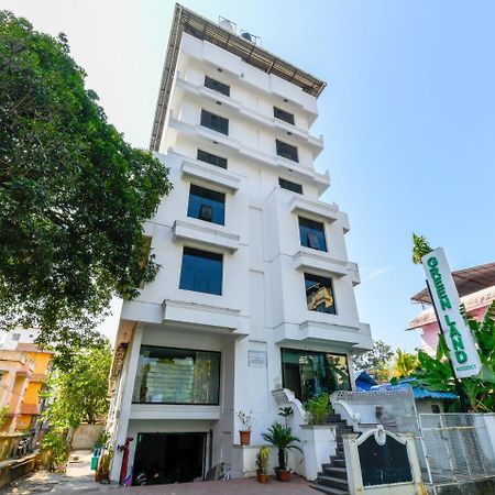 Oyo 11309 Hotel Green Land Residency Kochi Exterior foto