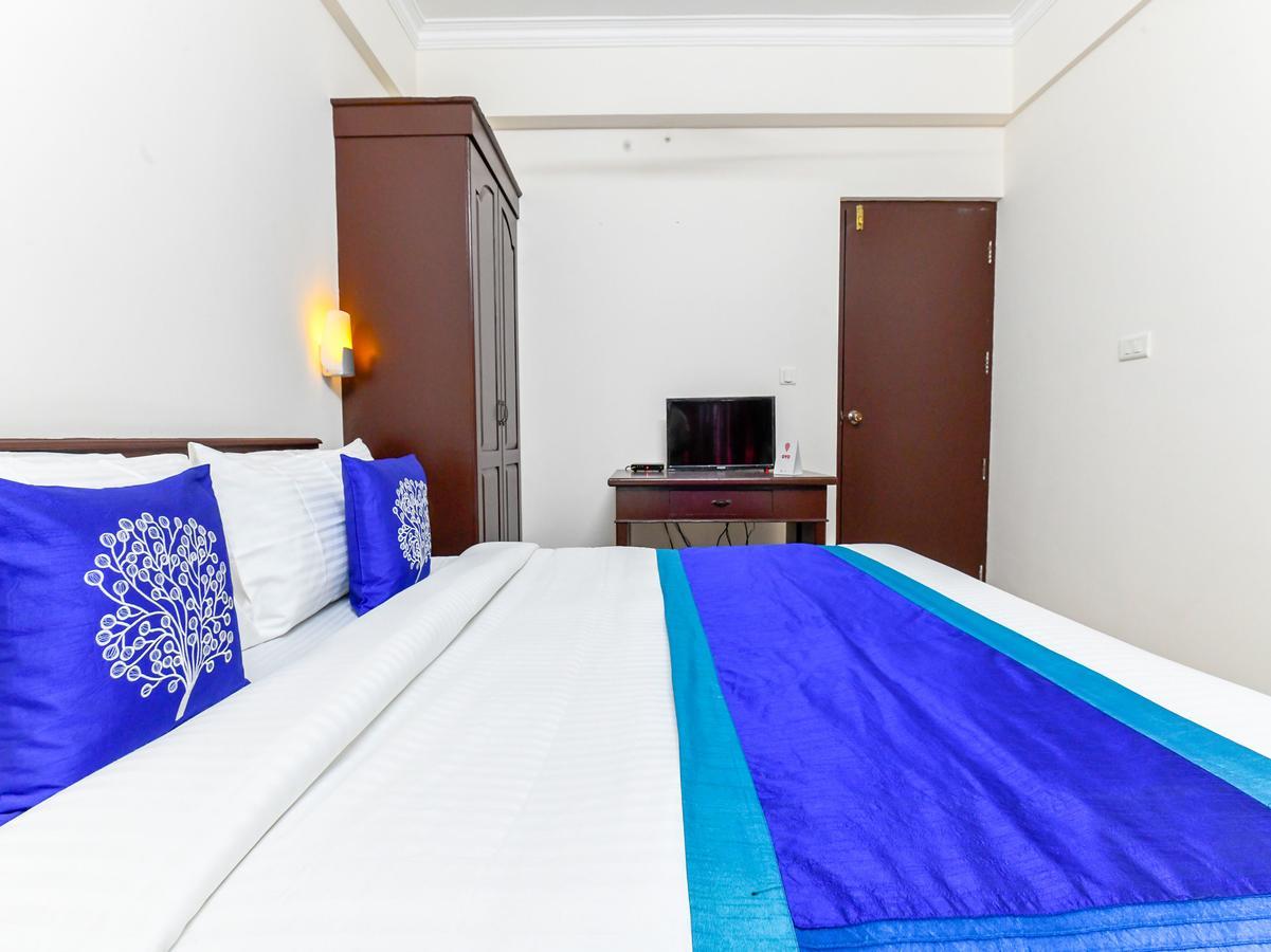 Oyo 11309 Hotel Green Land Residency Kochi Exterior foto