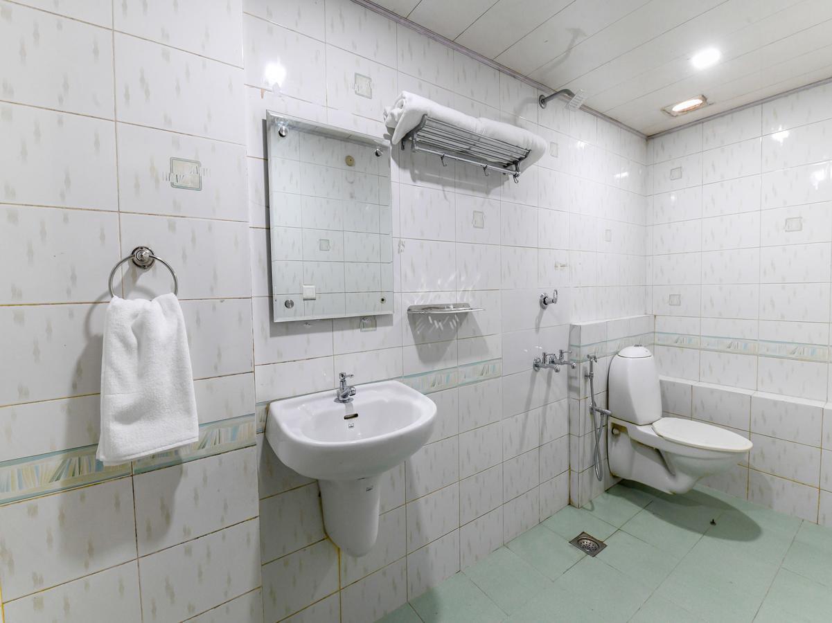 Oyo 11309 Hotel Green Land Residency Kochi Exterior foto