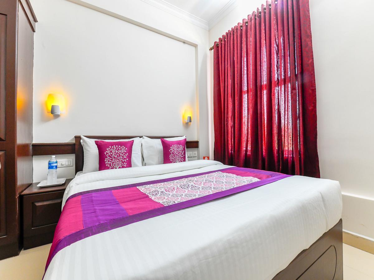 Oyo 11309 Hotel Green Land Residency Kochi Exterior foto