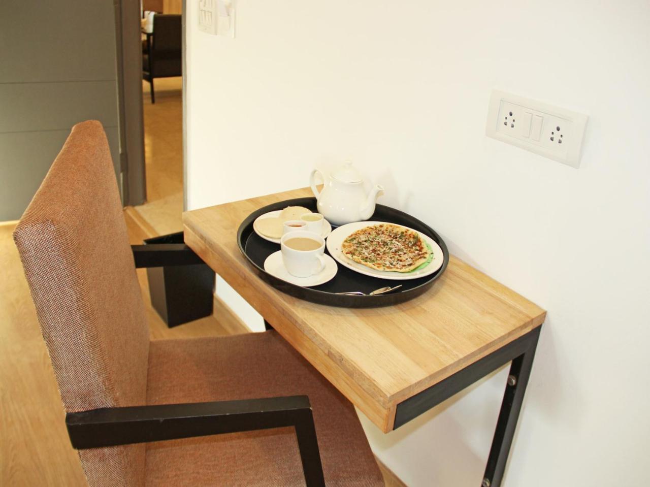 Oyo 11309 Hotel Green Land Residency Kochi Exterior foto