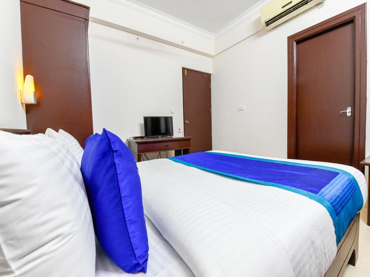 Oyo 11309 Hotel Green Land Residency Kochi Exterior foto