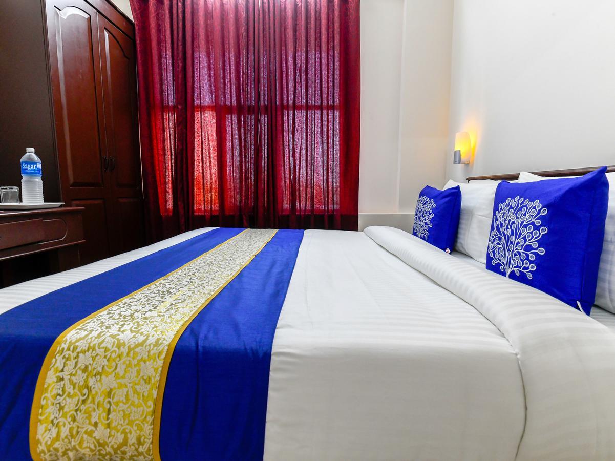 Oyo 11309 Hotel Green Land Residency Kochi Exterior foto